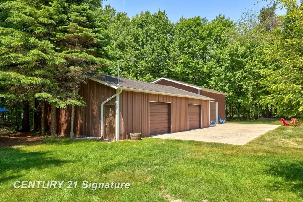 3926 Ball Road Juniata Township MI 48723