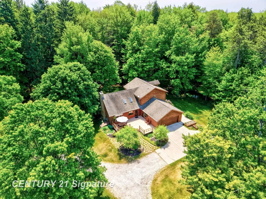 3926 Ball Road Juniata Township MI 48723