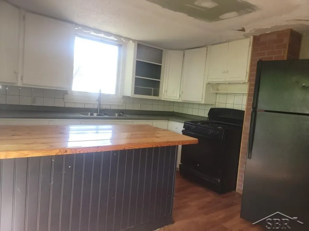 512 Coal Street Road St. Charles Township MI 48655