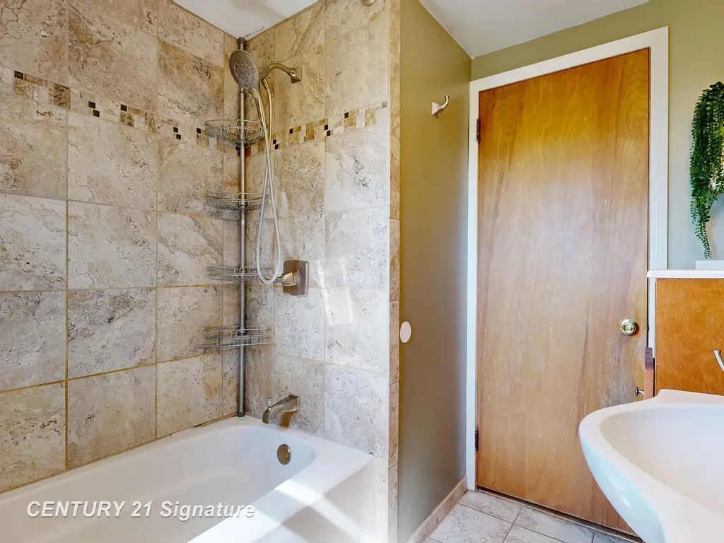 5940 East Road Spaulding Township MI 48601