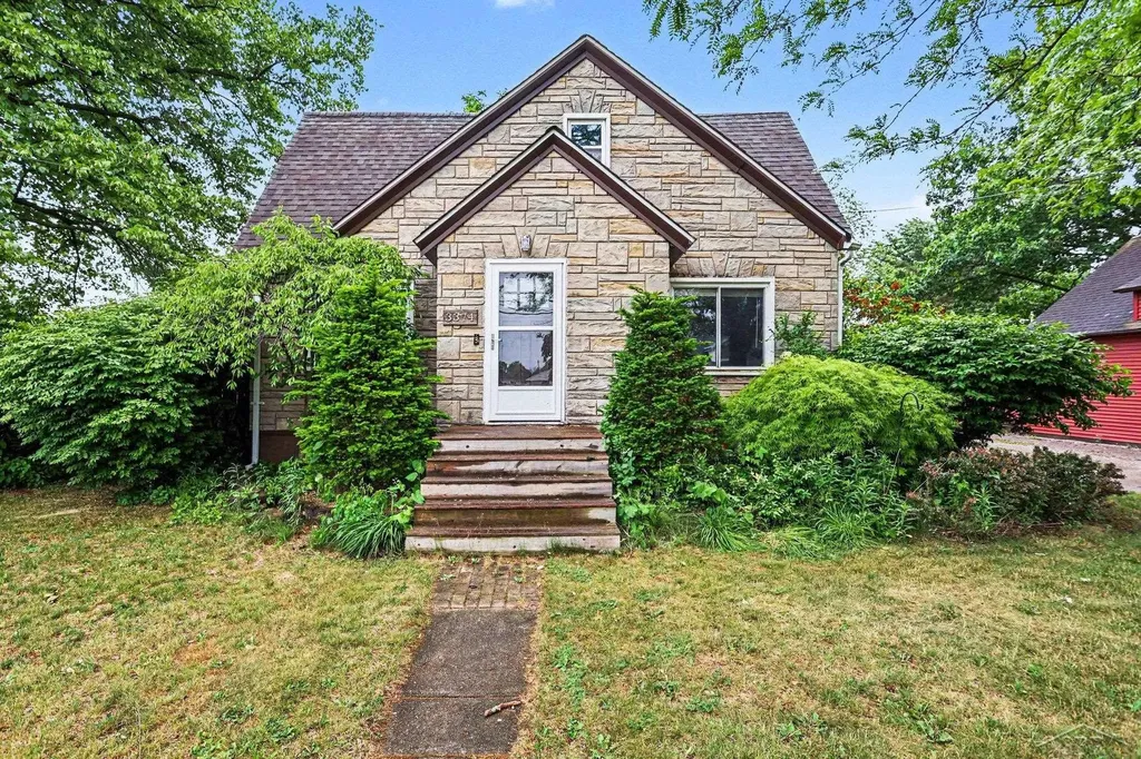 3374 Winter Street Carrollton Township MI 48604