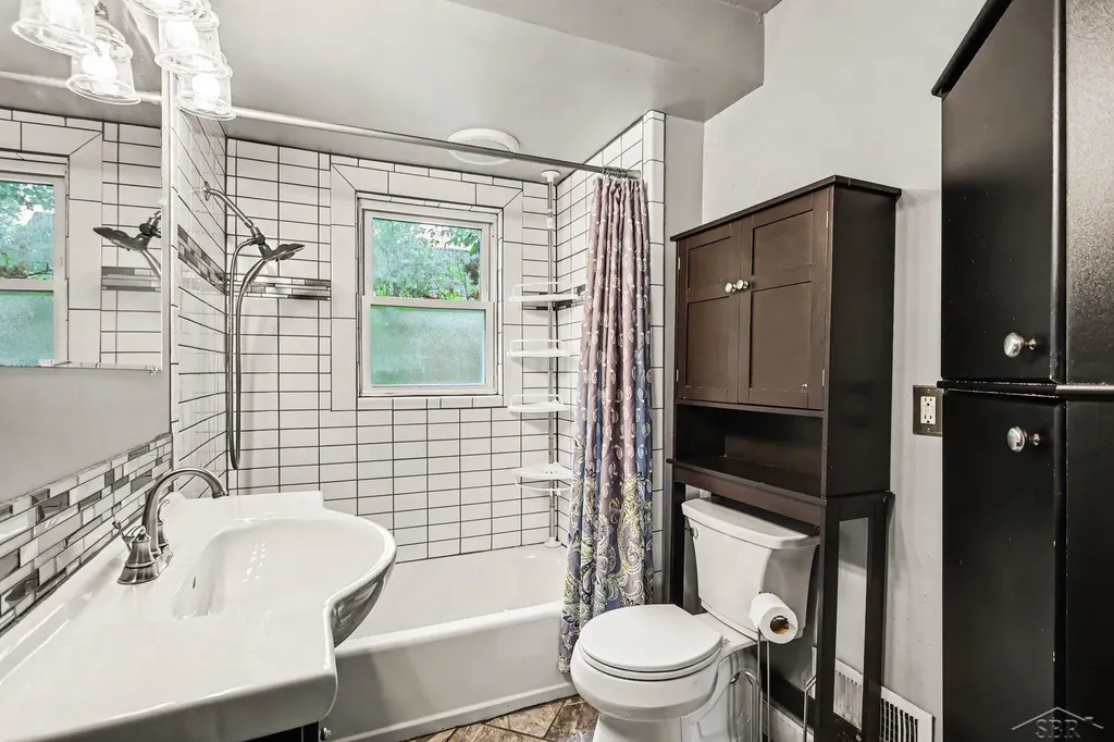 3374 Winter Street Carrollton Township MI 48604