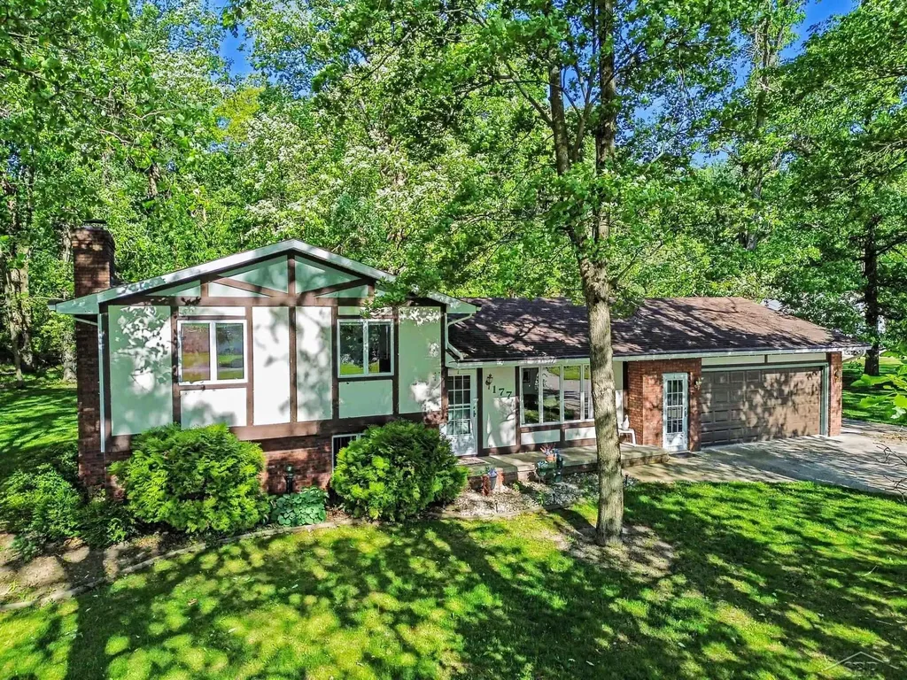177 N Cotter Road Hampton Charter Township MI 48732