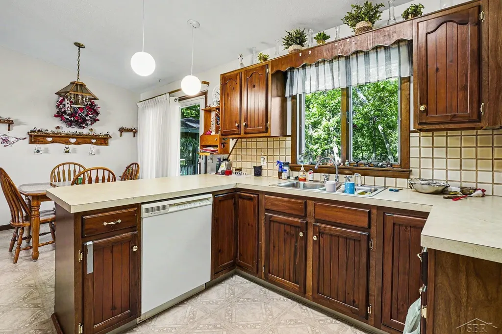 177 N Cotter Road Hampton Charter Township MI 48732