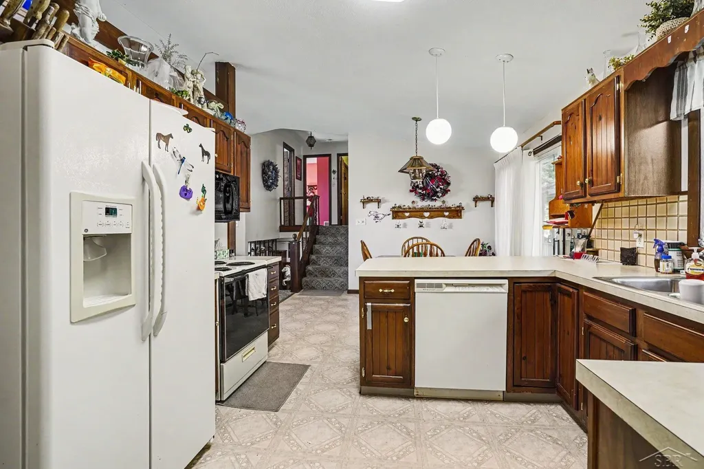 177 N Cotter Road Hampton Charter Township MI 48732