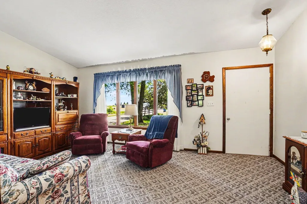 177 N Cotter Road Hampton Charter Township MI 48732