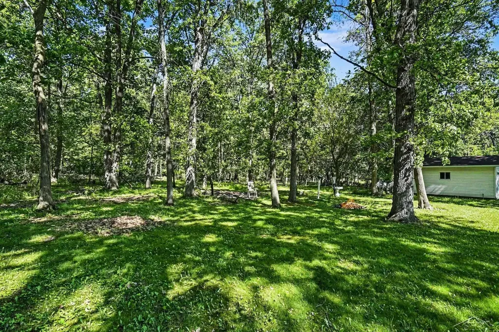 177 N Cotter Road Hampton Charter Township MI 48732