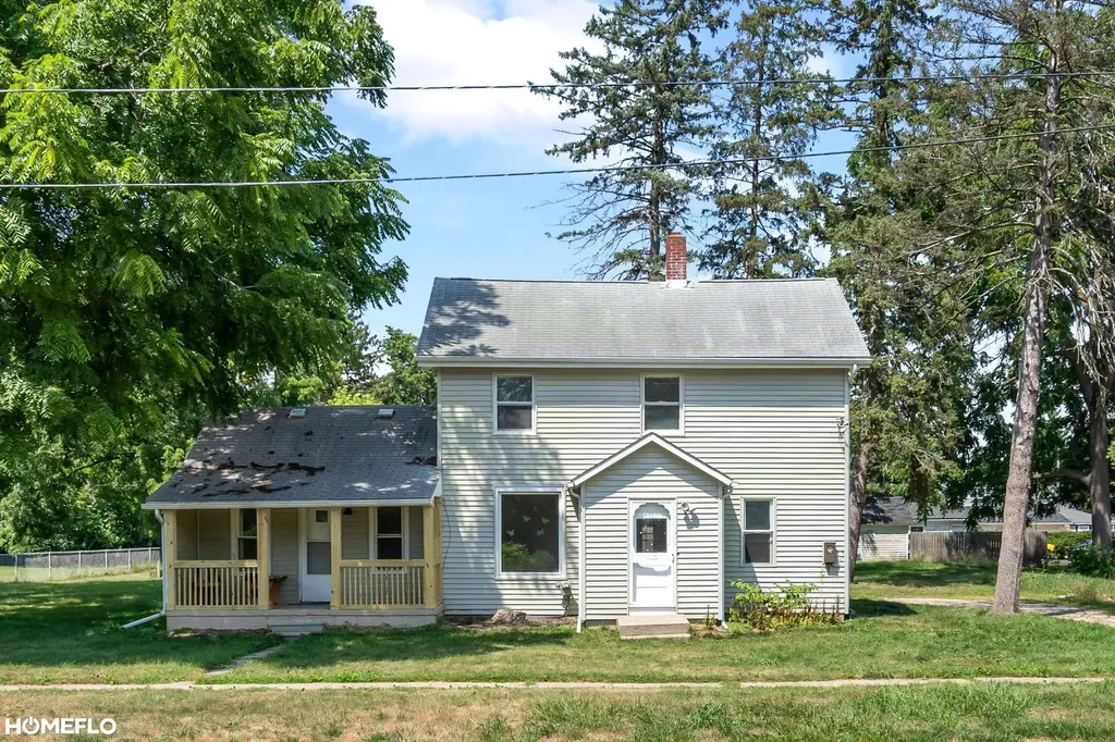 240 W 3rd Street Imlay City City MI 48444