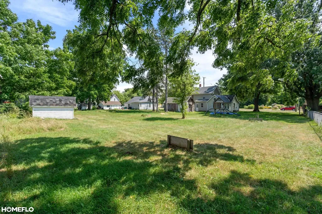 240 W 3rd Street Imlay City City MI 48444
