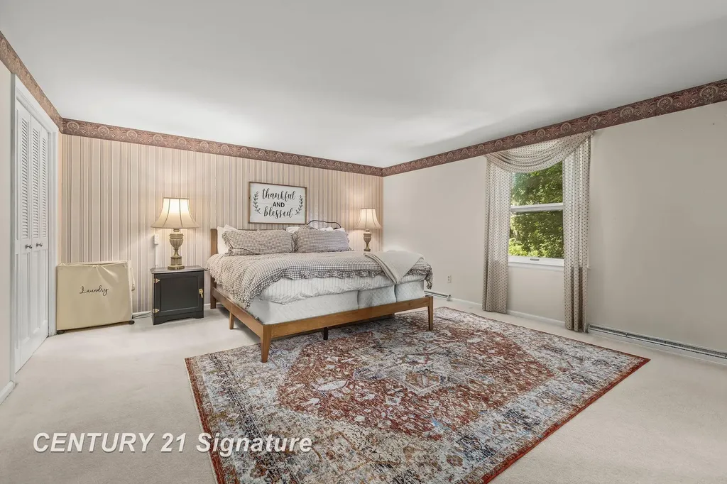 358 Somerset Road Saginaw Charter Township MI 48638