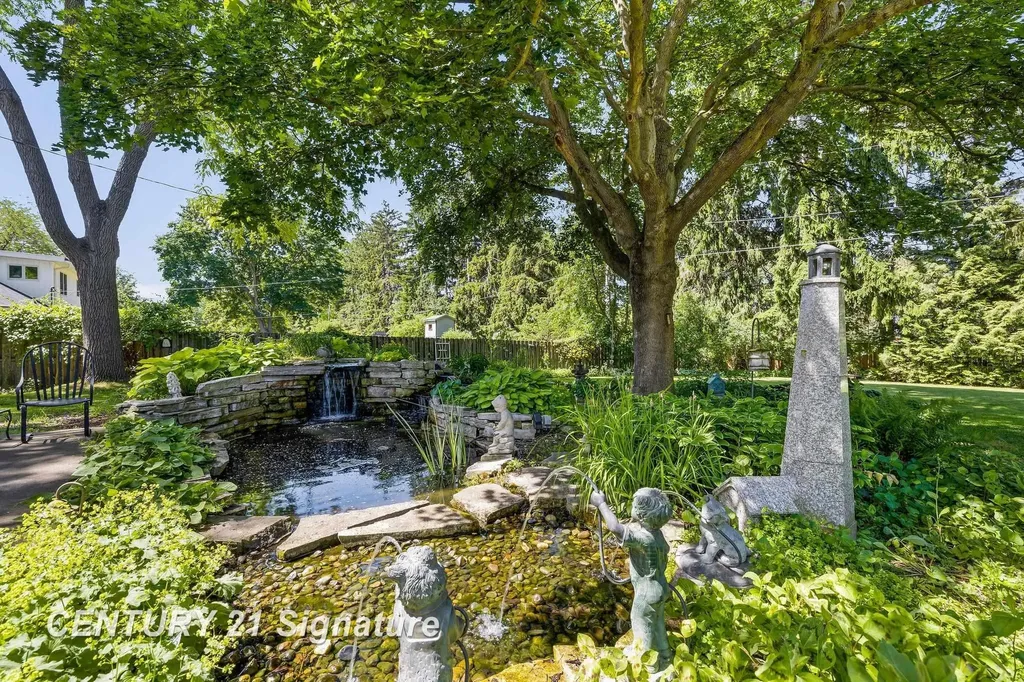 358 Somerset Road Saginaw Charter Township MI 48638