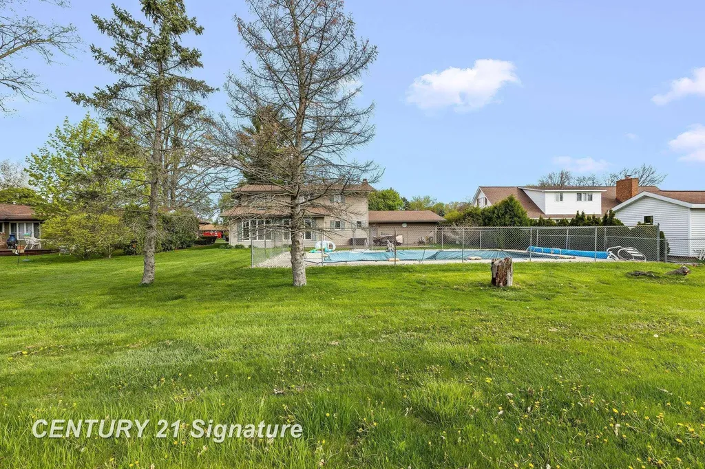 4743 Century Drive Saginaw Charter Township MI 48638