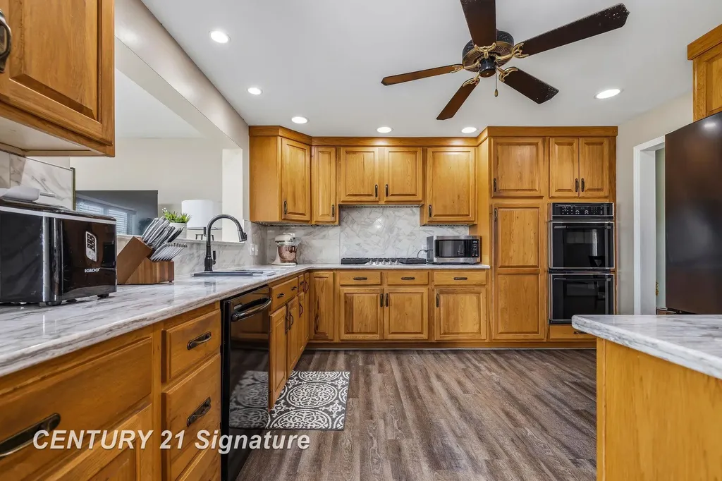 4743 Century Drive Saginaw Charter Township MI 48638