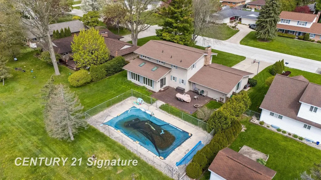 4743 Century Drive Saginaw Charter Township MI 48638