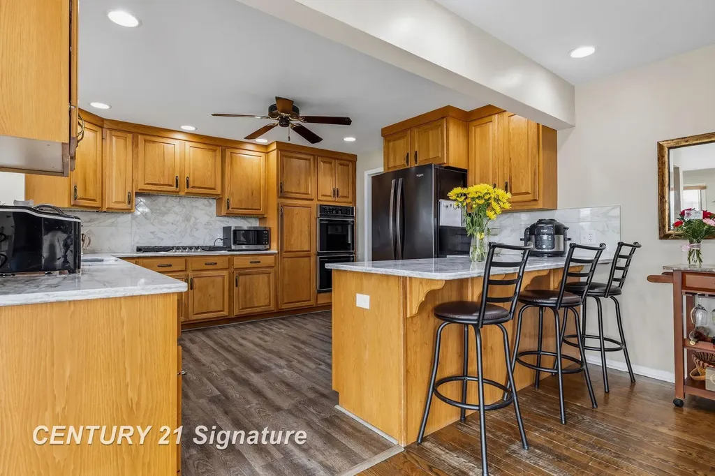 4743 Century Drive Saginaw Charter Township MI 48638