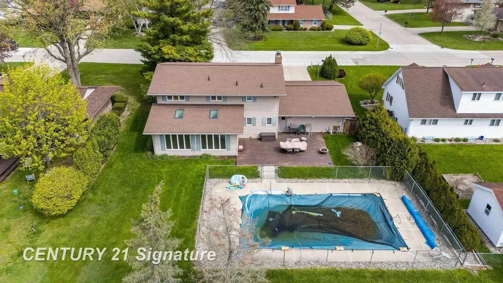 4743 Century Drive Saginaw Charter Township MI 48638