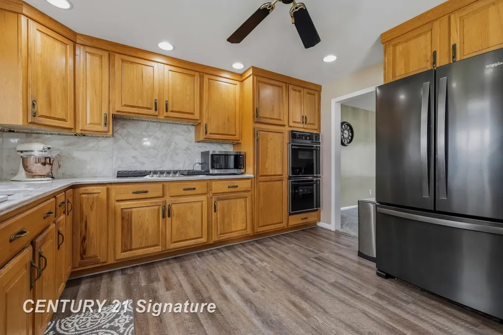 4743 Century Drive Saginaw Charter Township MI 48638