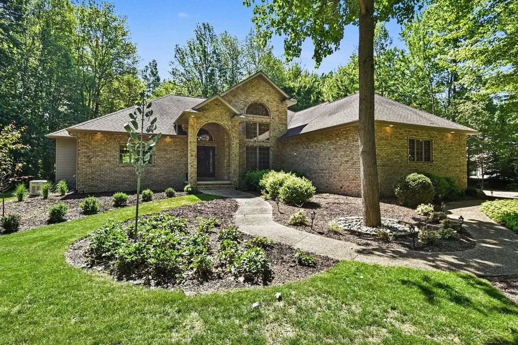 2628 Brownwood Trail Larkin Charter Township MI 48642