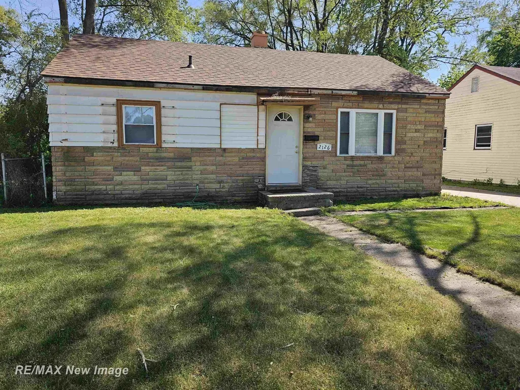 2126 Hammel Street Saginaw City MI 48601