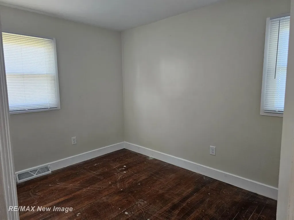 2126 Hammel Street Saginaw City MI 48601