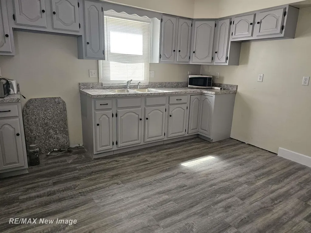 2126 Hammel Street Saginaw City MI 48601