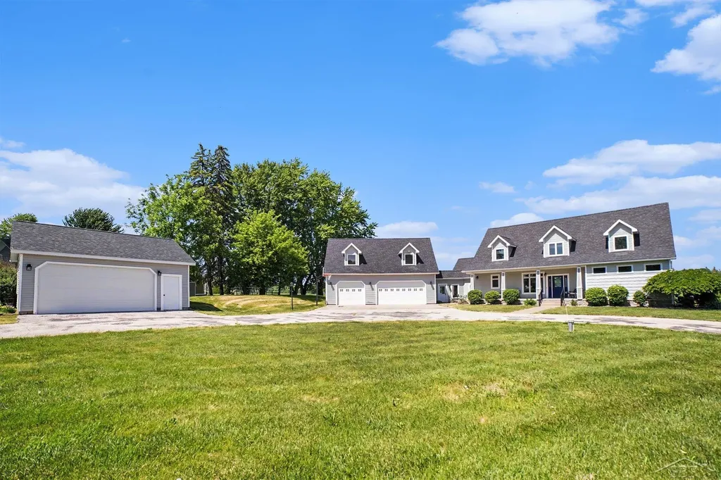 5814 M-30 Road Tobacco Township MI 48612