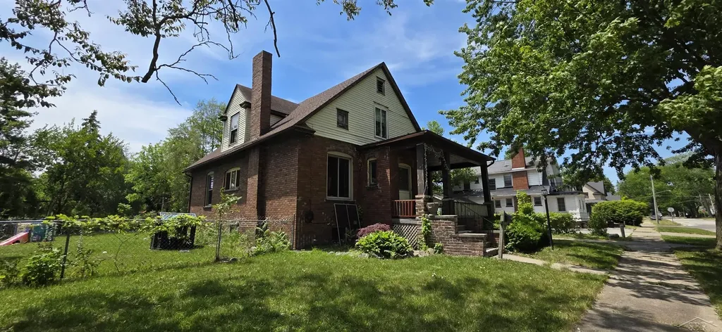 413 Waller Street Saginaw City MI 48602