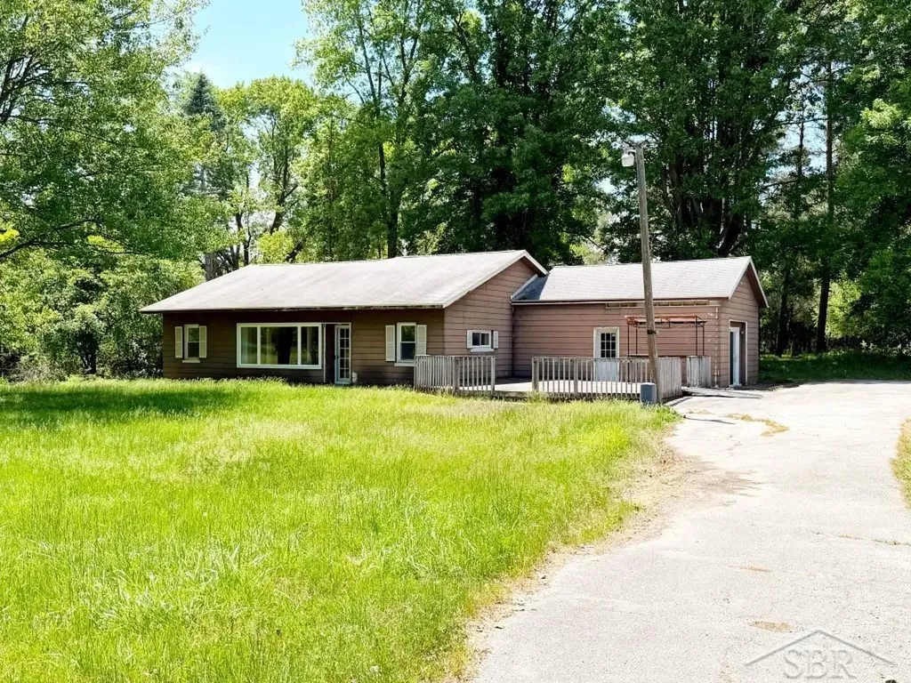 1408 Waldo Court Midland City MI 48640