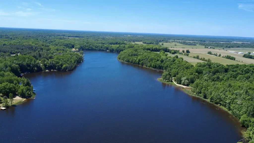 6113 Hillside Drive Moffatt Township MI 48610