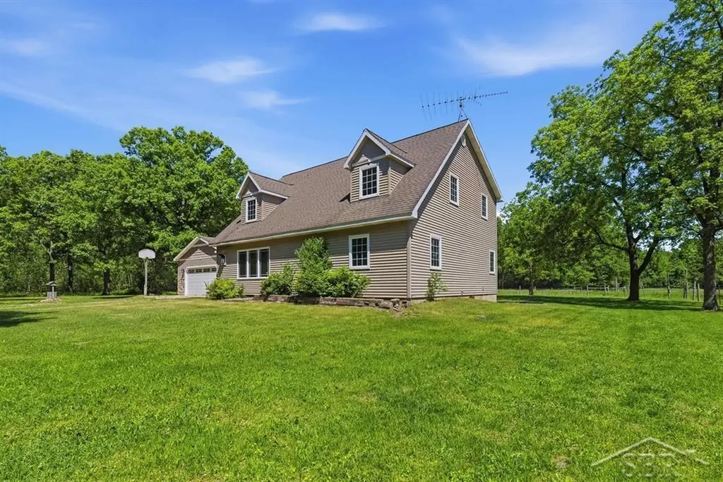 419 E Bradford Road Mt. Haley Township MI 48640