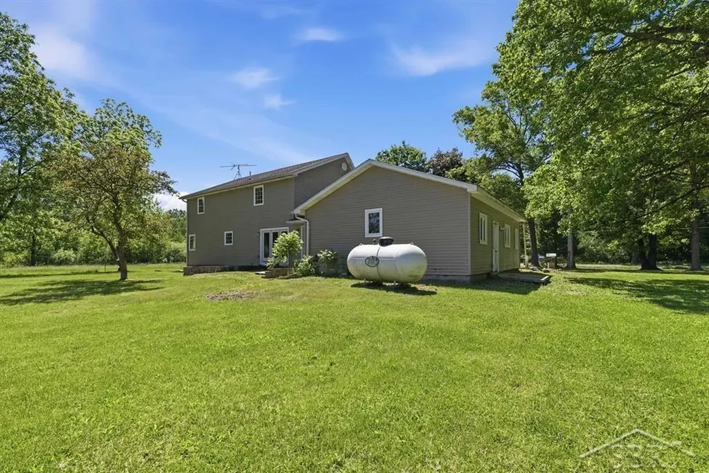 419 E Bradford Road Mt. Haley Township MI 48640