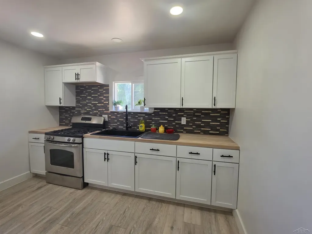 1424 Acacia Street Saginaw City MI 48602