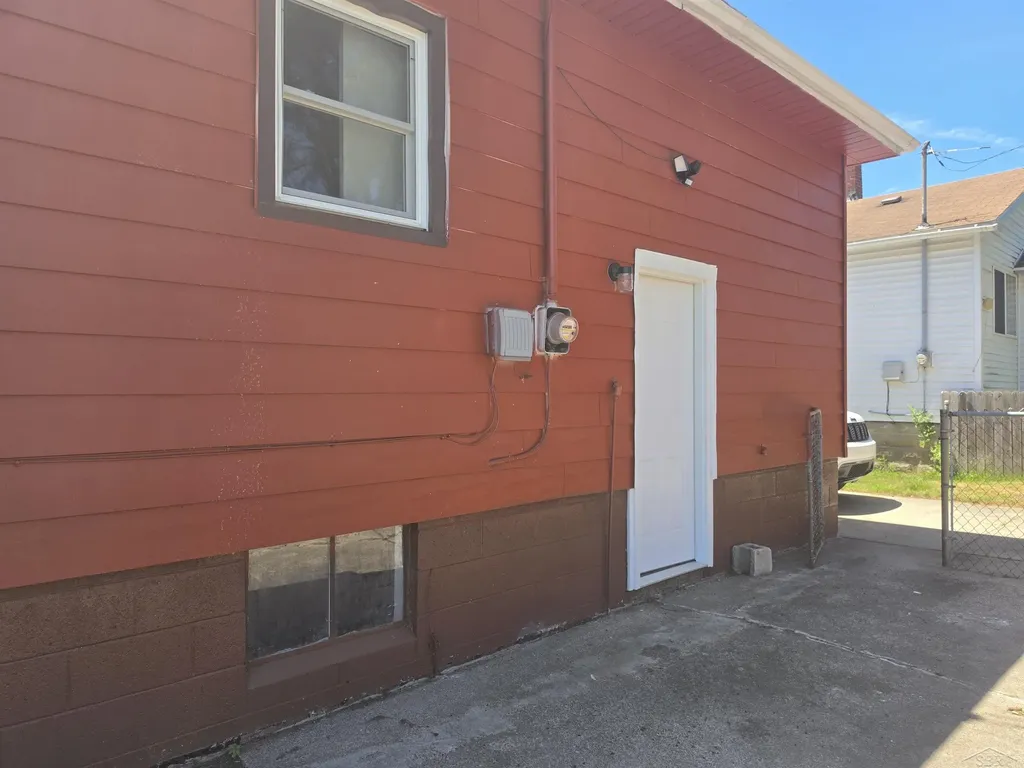 1424 Acacia Street Saginaw City MI 48602