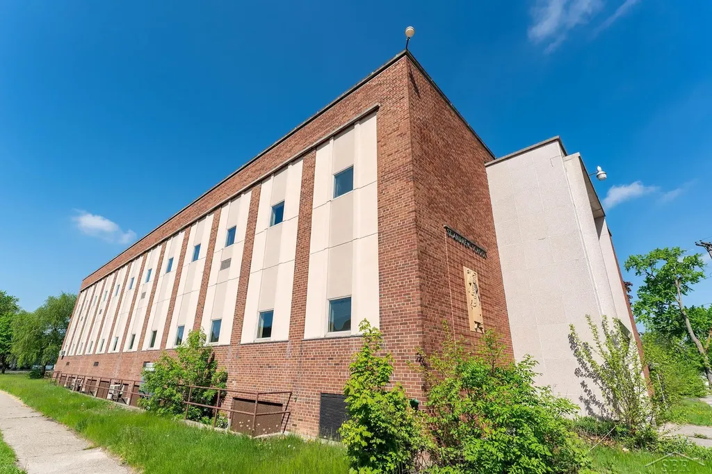405 Hayes Street Saginaw City MI 48602
