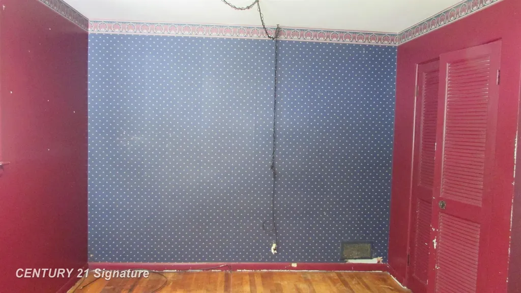 620 E Washington Street Tittabawassee Township MI 48623