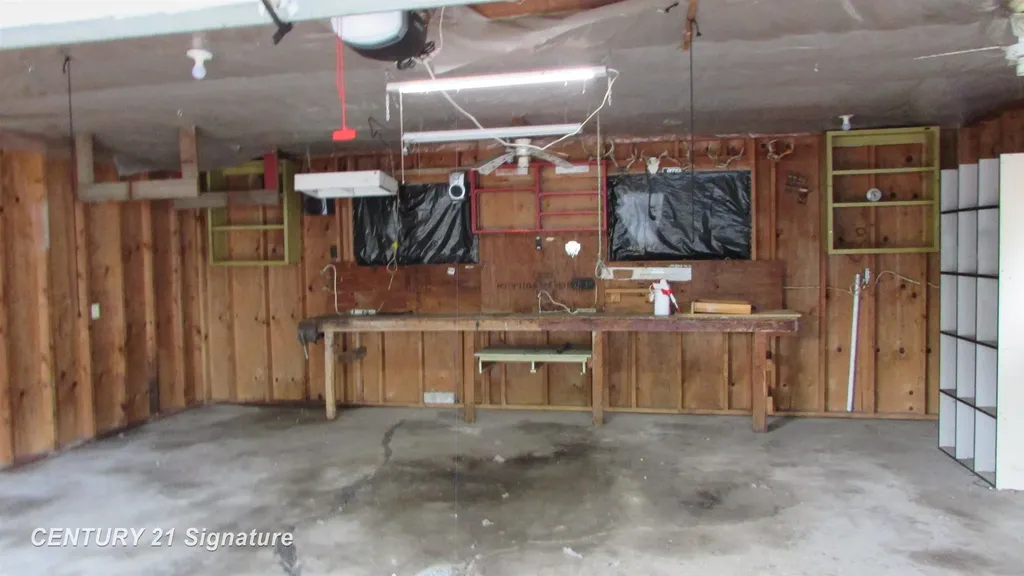 620 E Washington Street Tittabawassee Township MI 48623