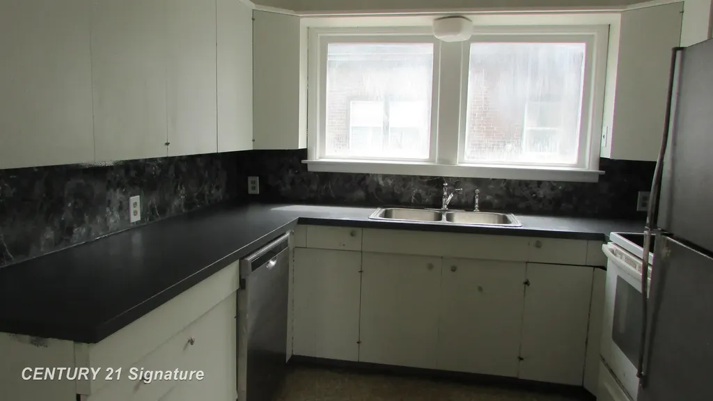 620 E Washington Street Tittabawassee Township MI 48623