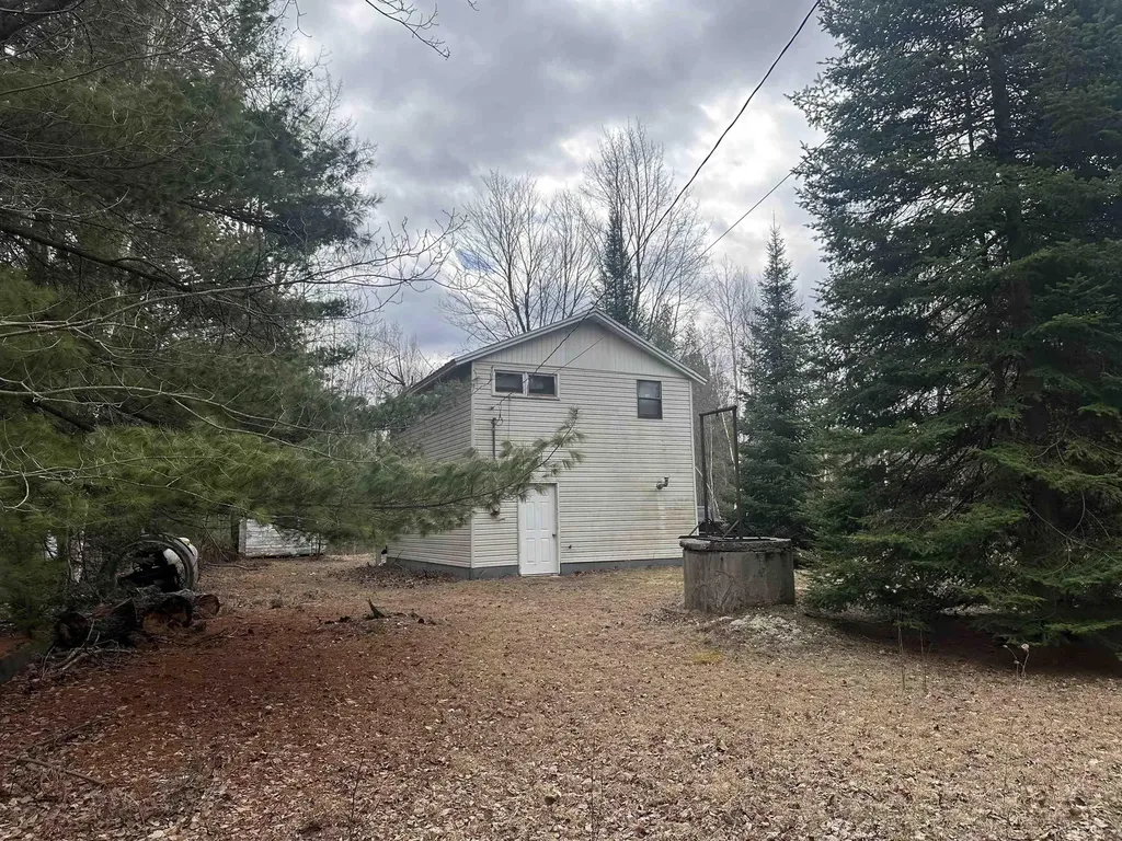 2934 River Ridge Road Moffatt Township MI 48610