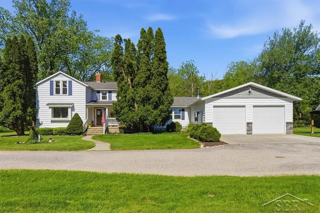 2775 E Siebert Road Larkin Charter Township MI 48642