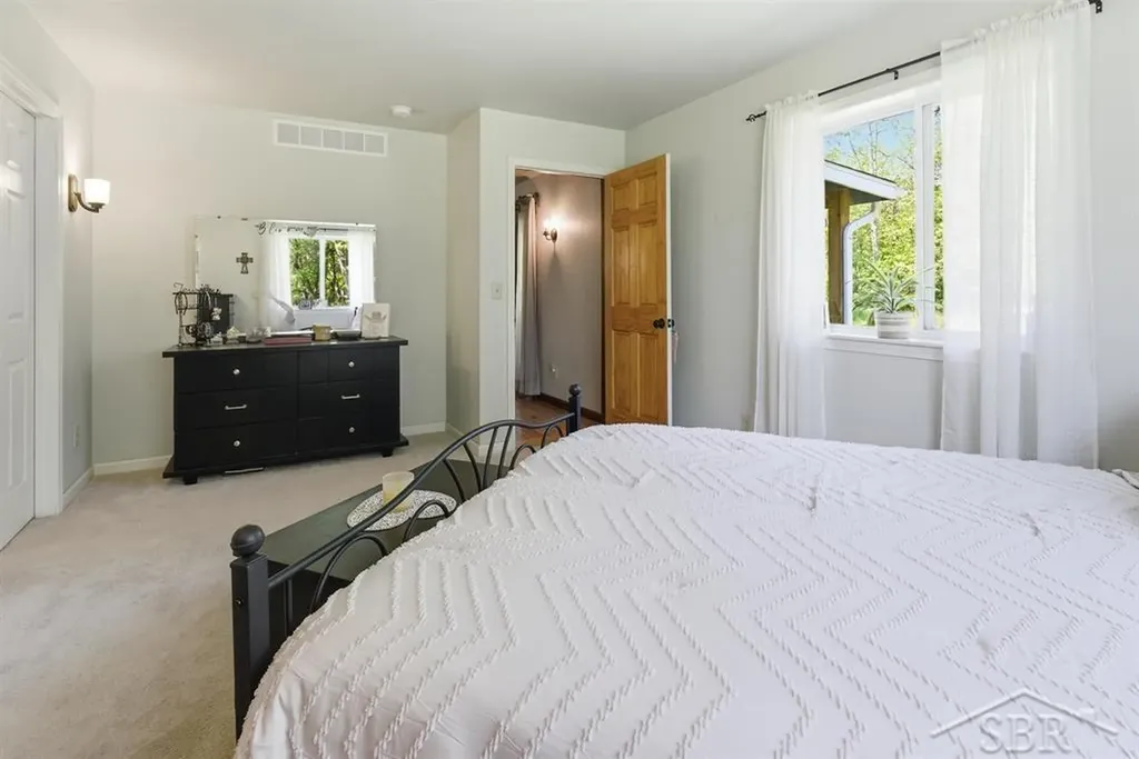 2775 E Siebert Road Larkin Charter Township MI 48642