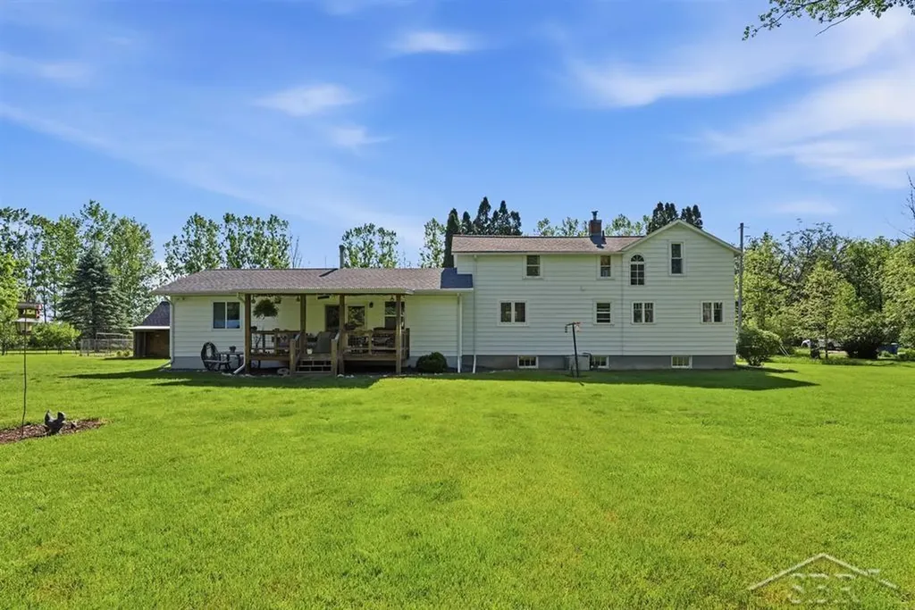 2775 E Siebert Road Larkin Charter Township MI 48642
