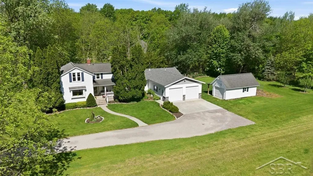 2775 E Siebert Road Larkin Charter Township MI 48642