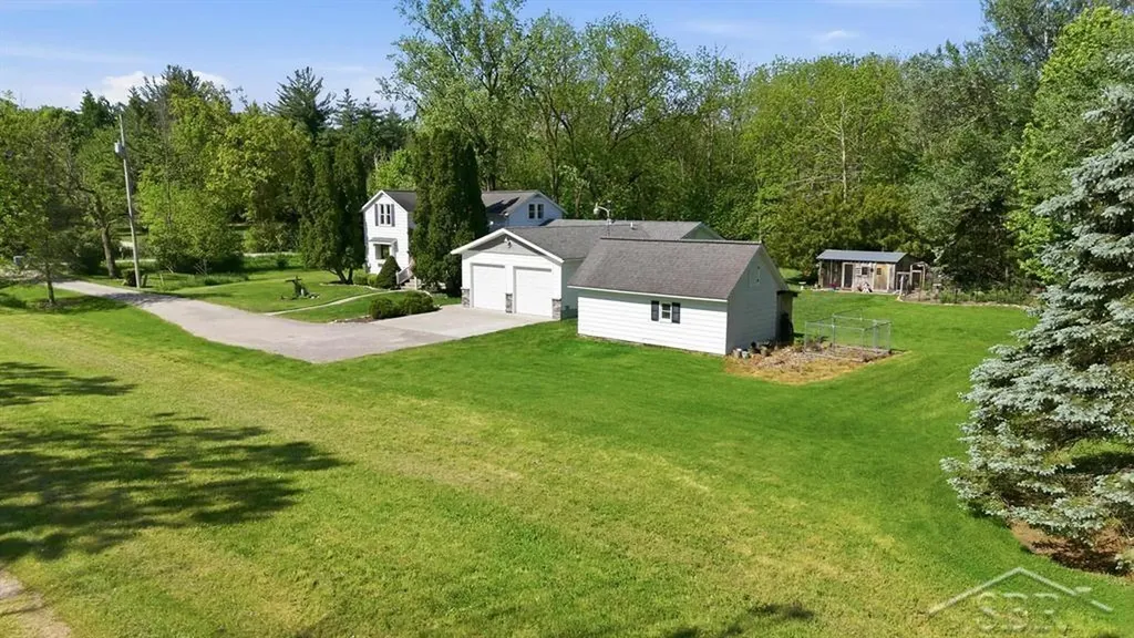 2775 E Siebert Road Larkin Charter Township MI 48642