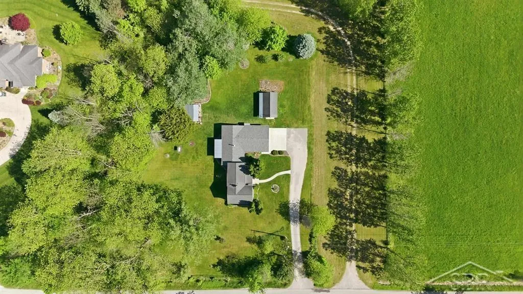 2775 E Siebert Road Larkin Charter Township MI 48642