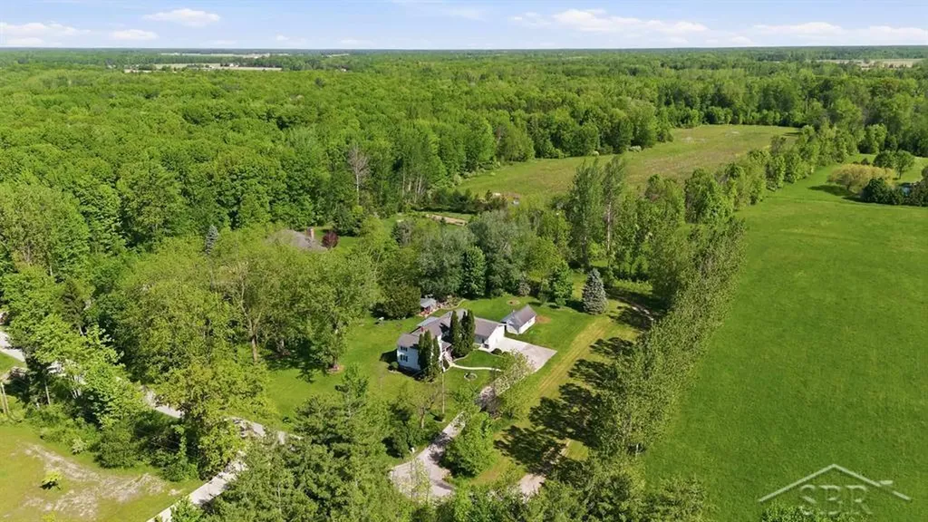 2775 E Siebert Road Larkin Charter Township MI 48642