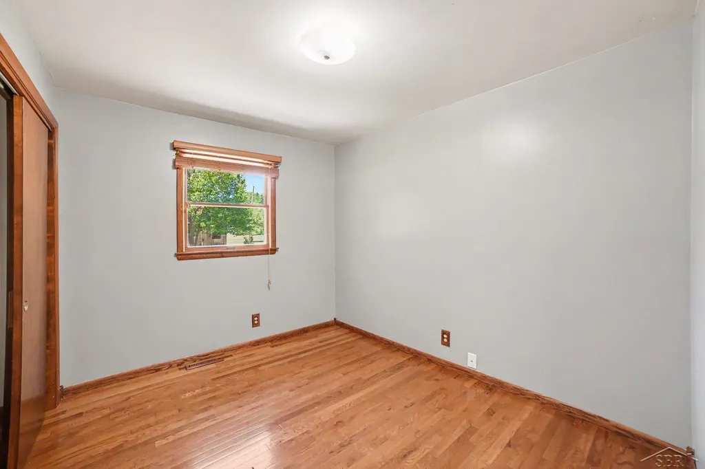2792 E Miller Road Midland Charter Township MI 48640