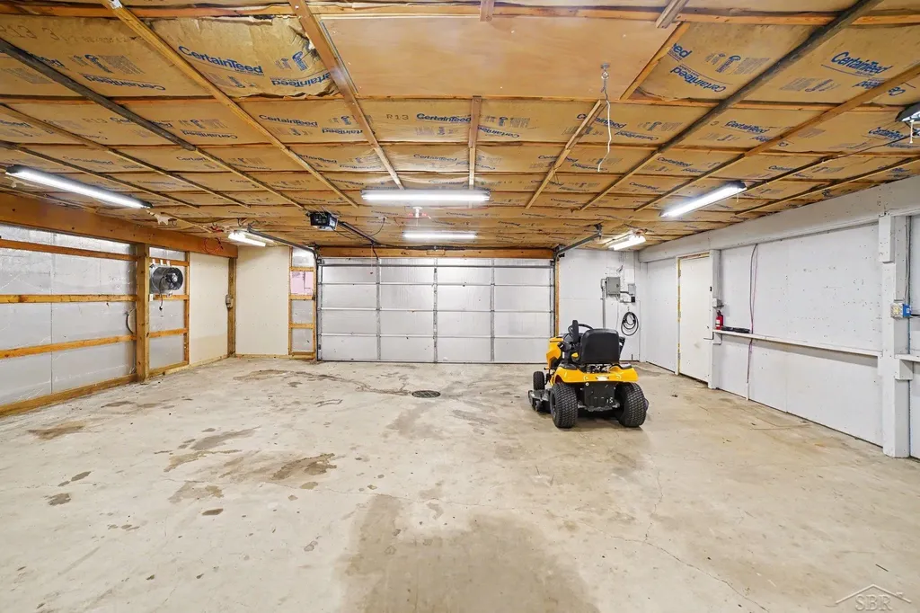 2792 E Miller Road Midland Charter Township MI 48640