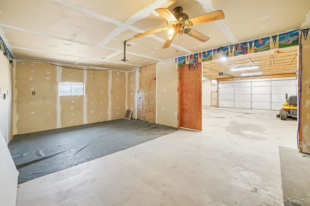 2792 E Miller Road Midland Charter Township MI 48640