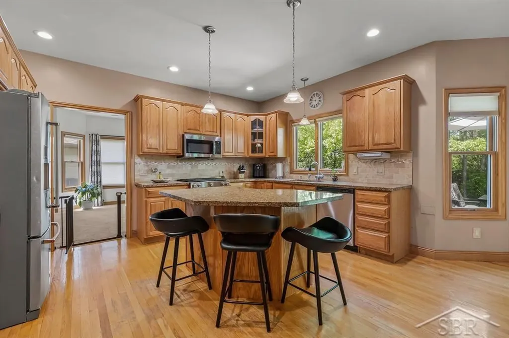 403 Shirewood Lane Midland City MI 48642