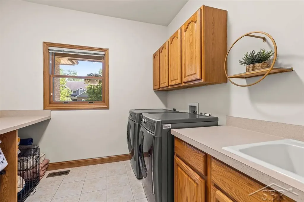 403 Shirewood Lane Midland City MI 48642
